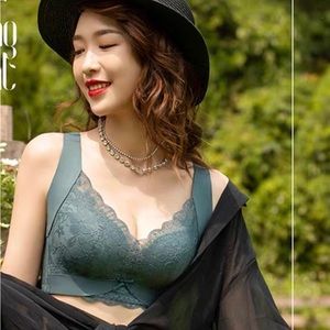 2 Pcs Natural latex cushioned breathable padding, super soft, breathable 34/75B